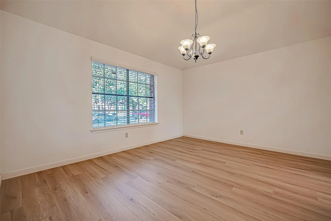 Photo of 2810 Pineleaf Drive