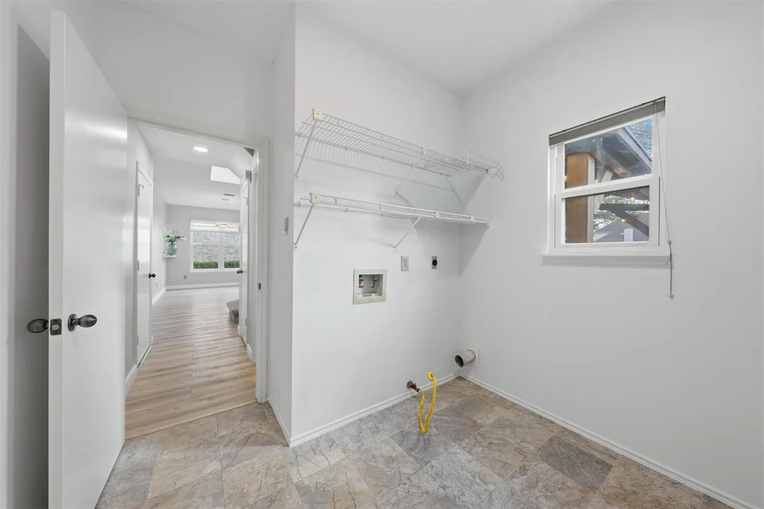 Photo of 12207 Meadow Crest Drive