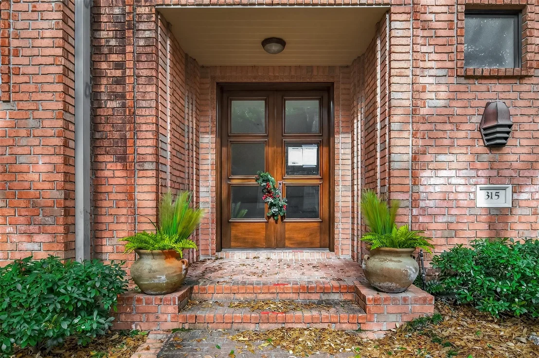 Photo of 315 Sugarberry Circle