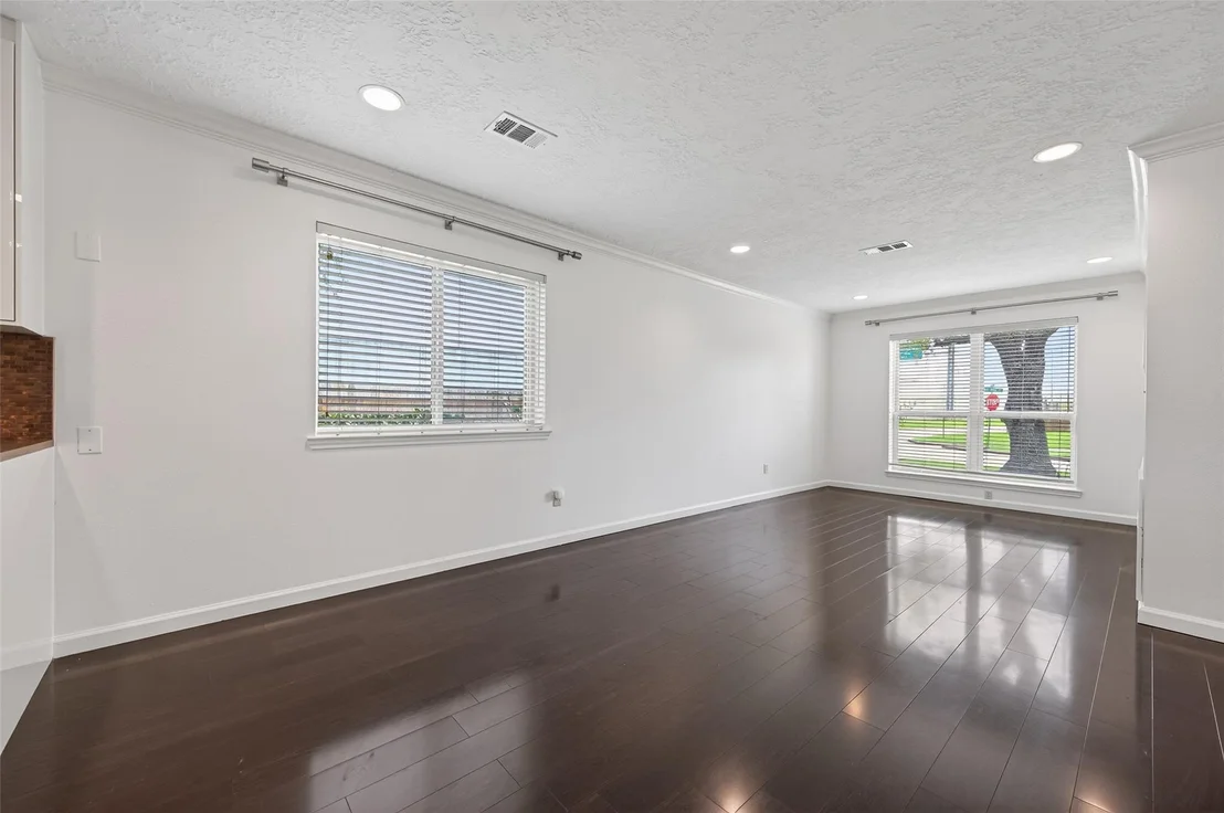 Photo of 6502 River Bluff Drive
