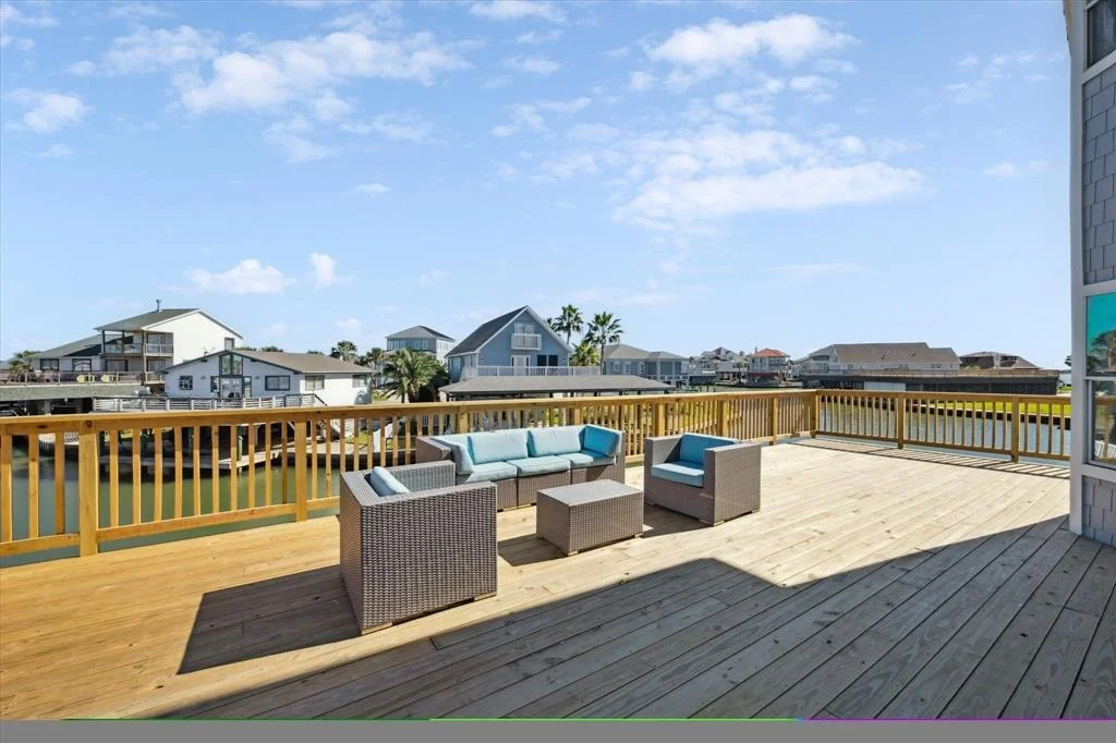 Photo of 210 Easterly