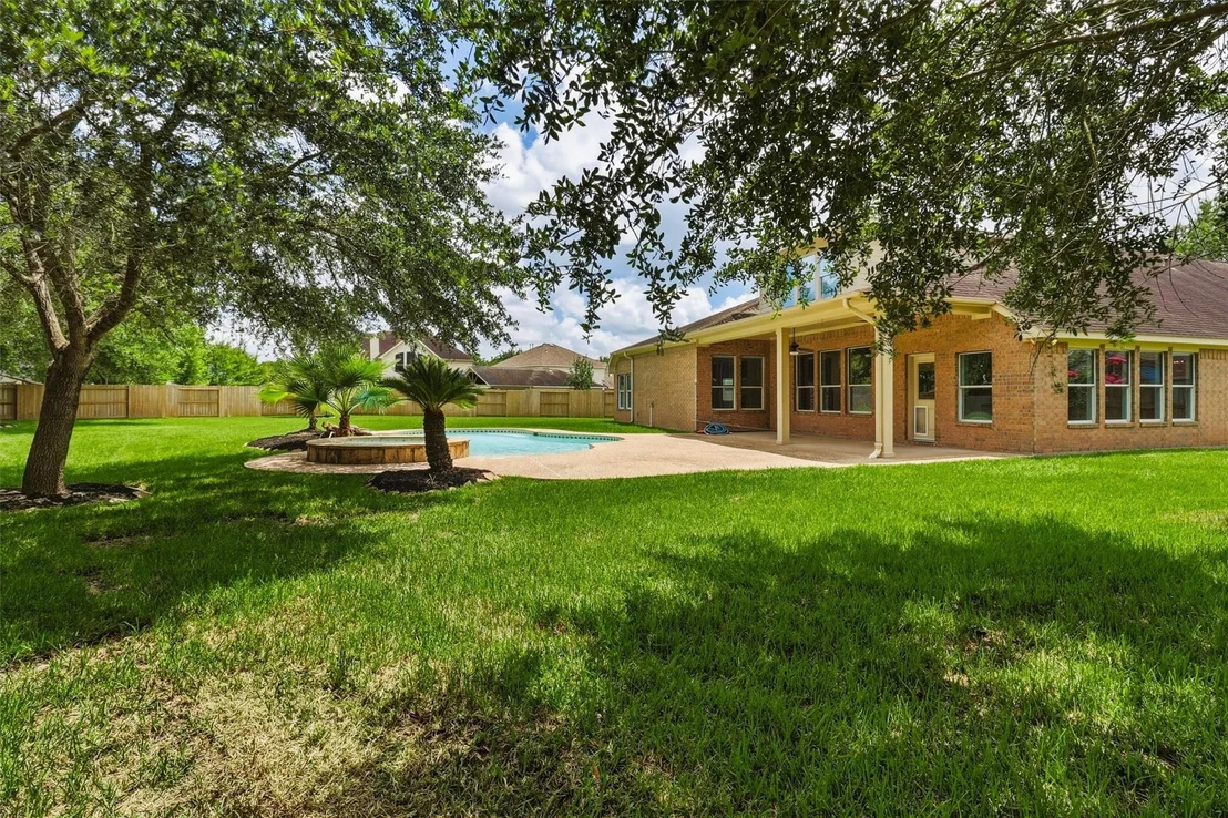 Photo of 8015 Ravens Point Drive