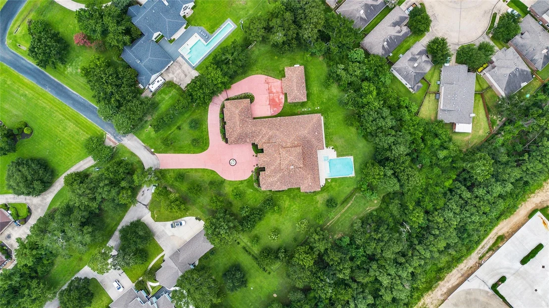 Photo of 25901 Haven Lake Drive