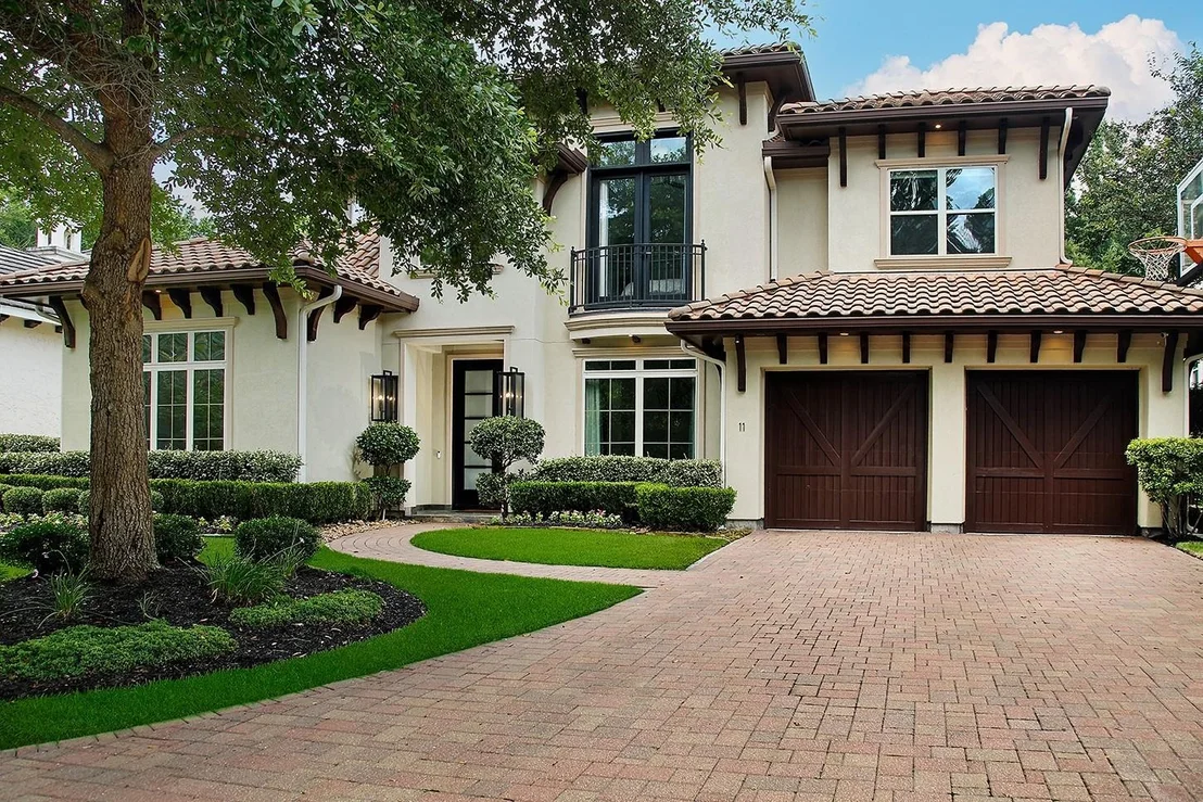 Photo of 11 Karsten Creek Court