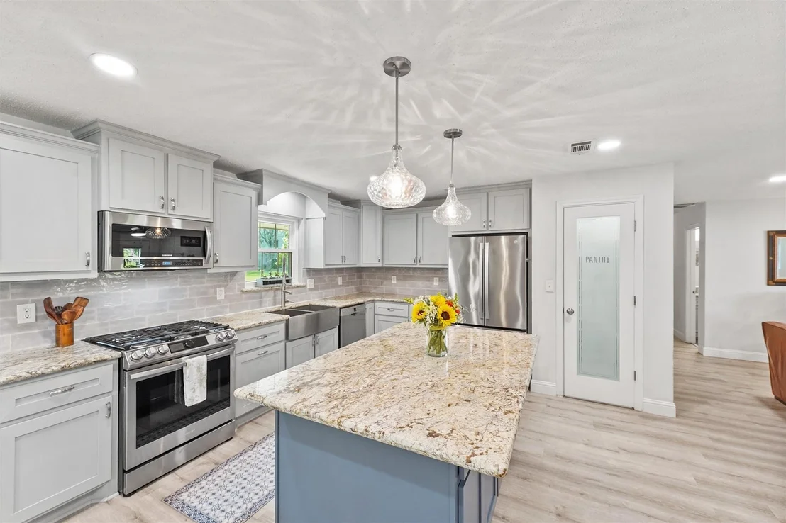 Photo of 715 Timber Cove Drive