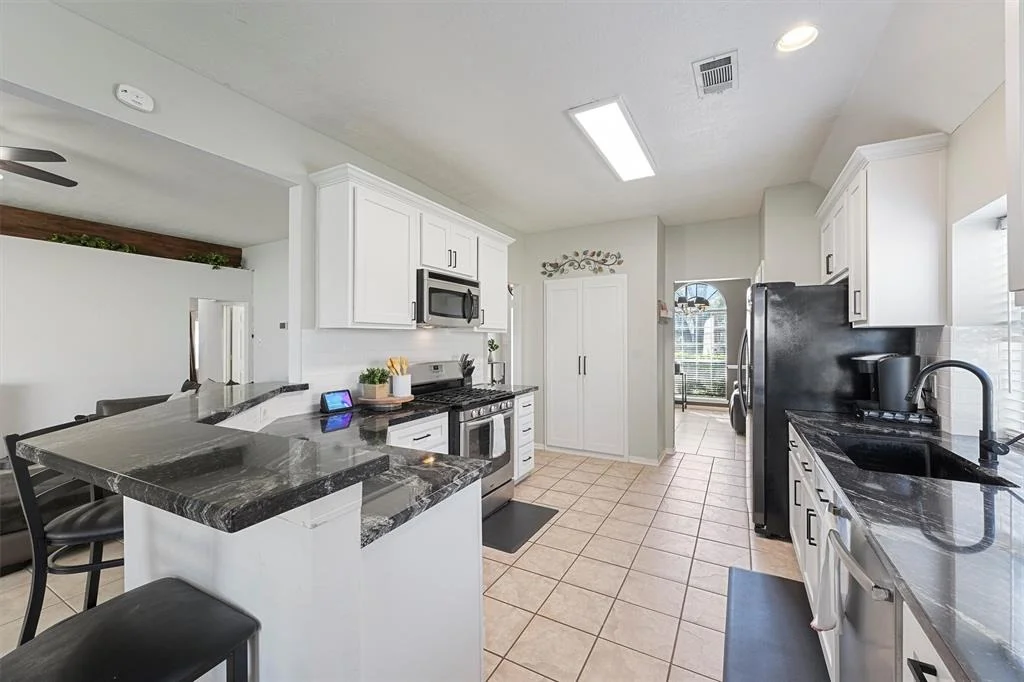 Photo of 6719 Walnut Square