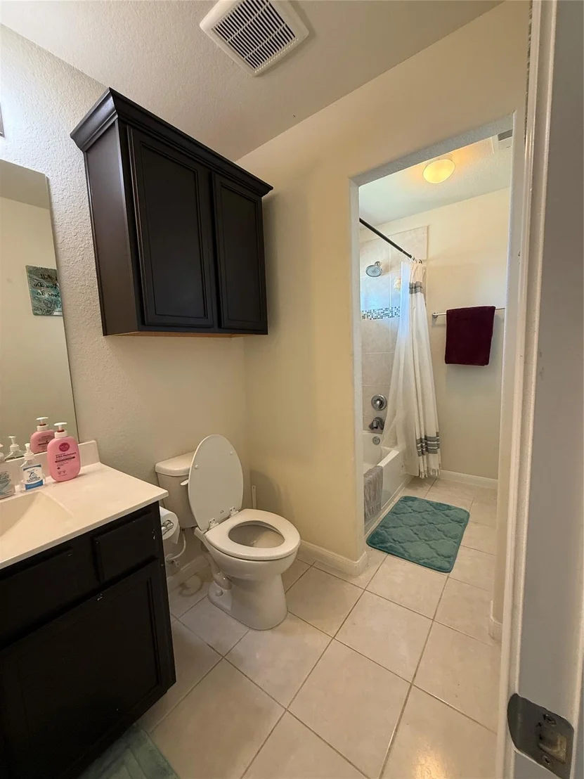 Photo of 7126 Edwanna Lane