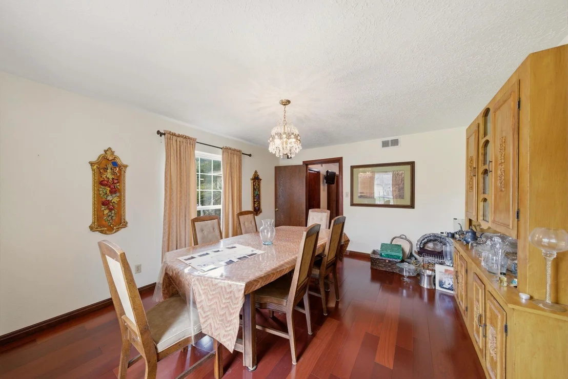 Photo of 1124 Estate Drive