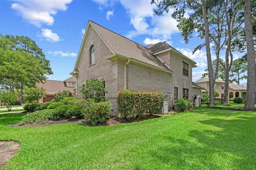 Photo of 76 Sarasota Circle N