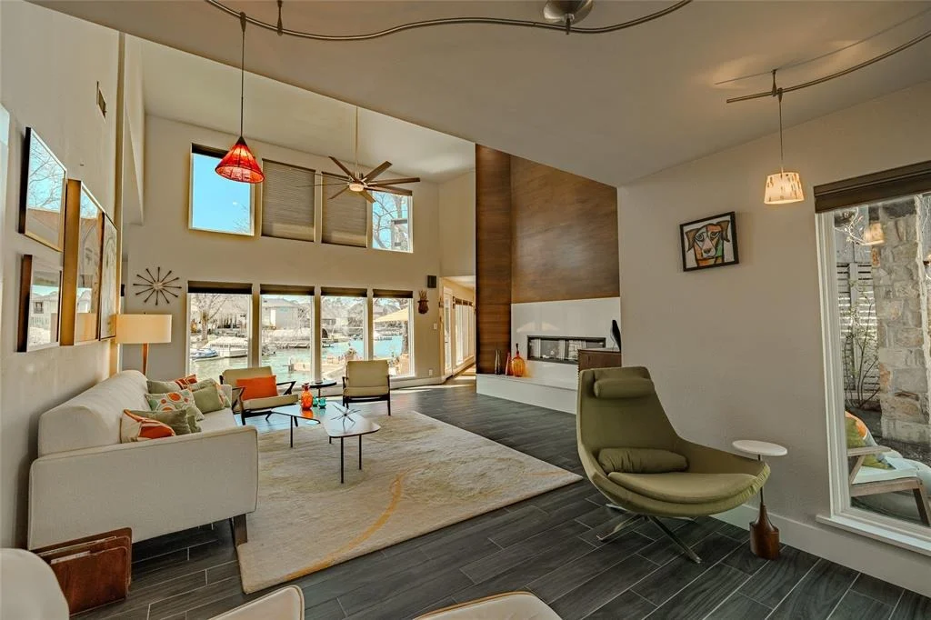 Photo of 7291 Edgewater Drive