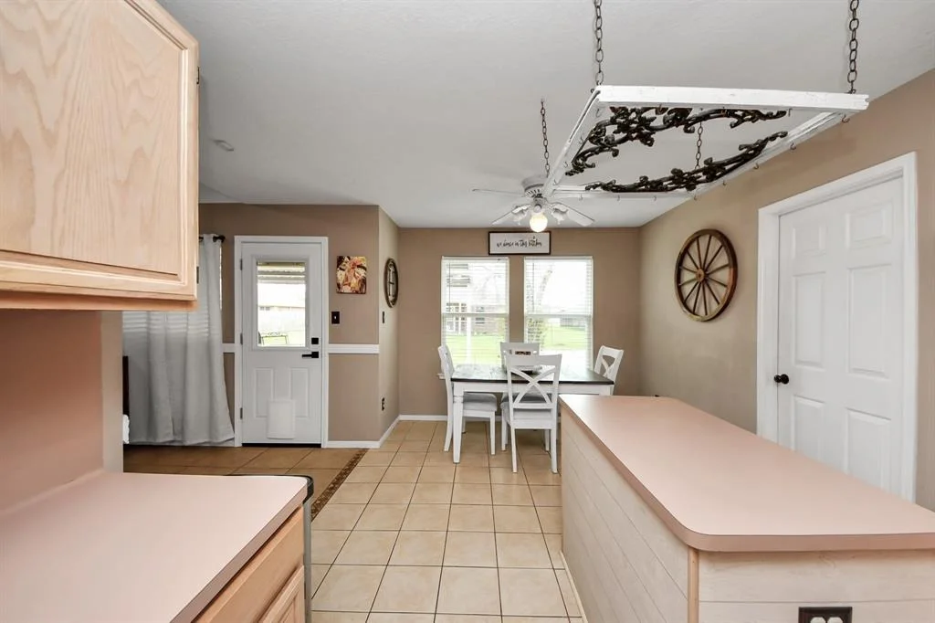 Photo of 2410 Lily Lane