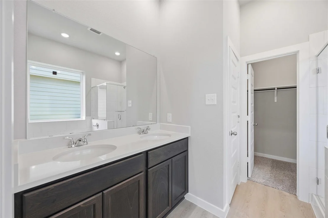 Photo of 1052 Lilly Lane