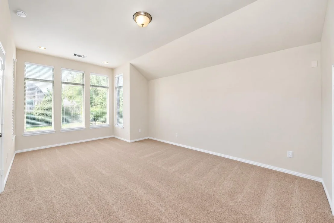 Photo of 8131 Black Percher Street
