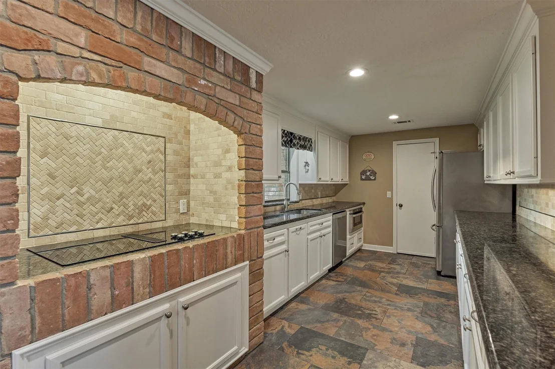 Photo of 11831 Thoreau Drive