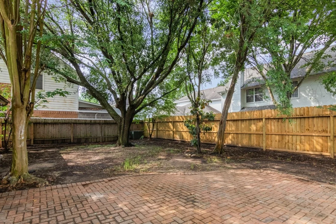 Photo of 7415 Broken Ridge Drive