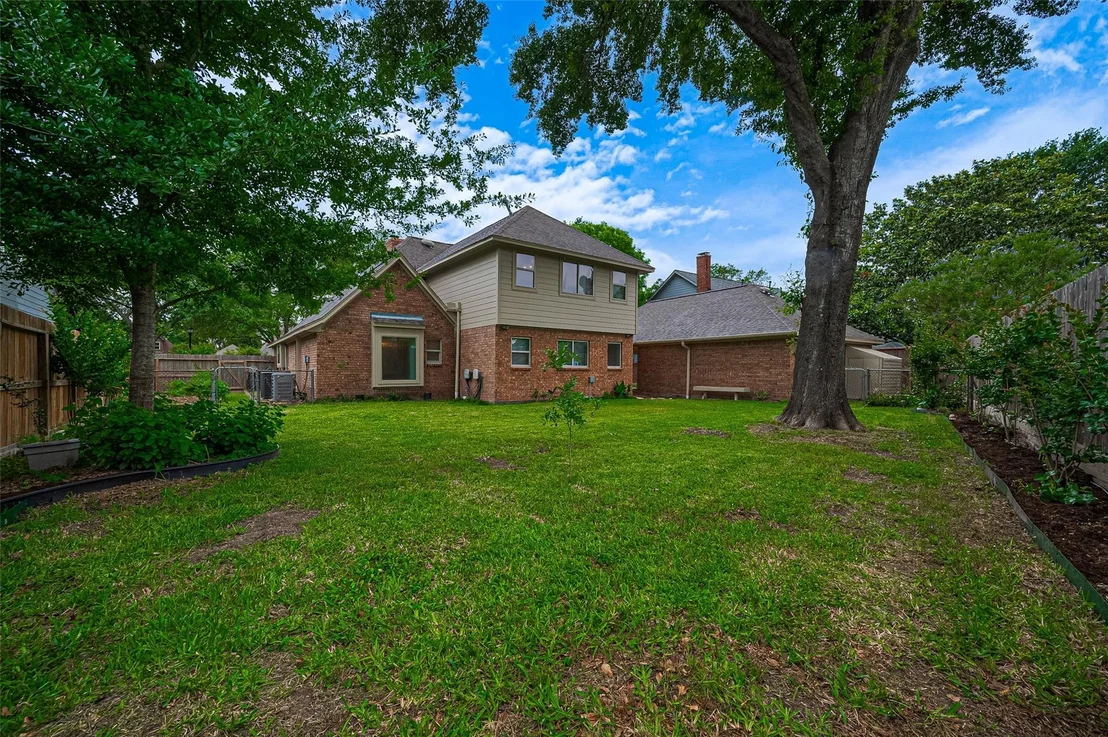 Photo of 16218 Capri Drive