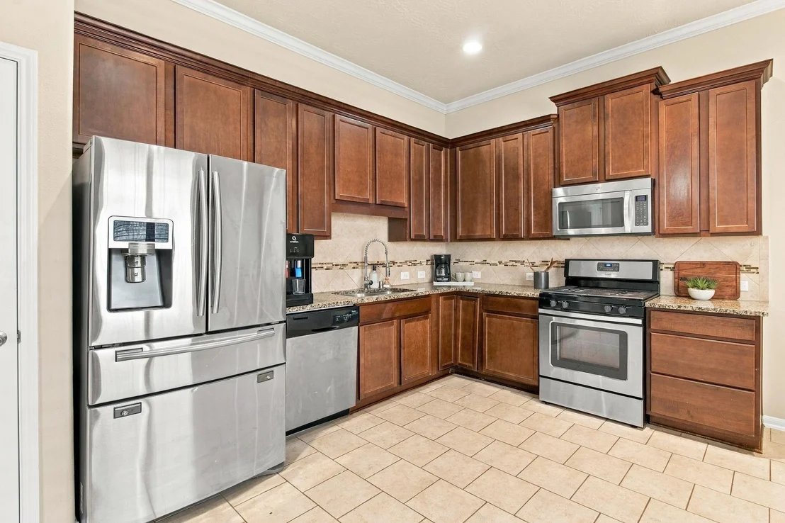 Photo of 8117 E Pine Creek Bend