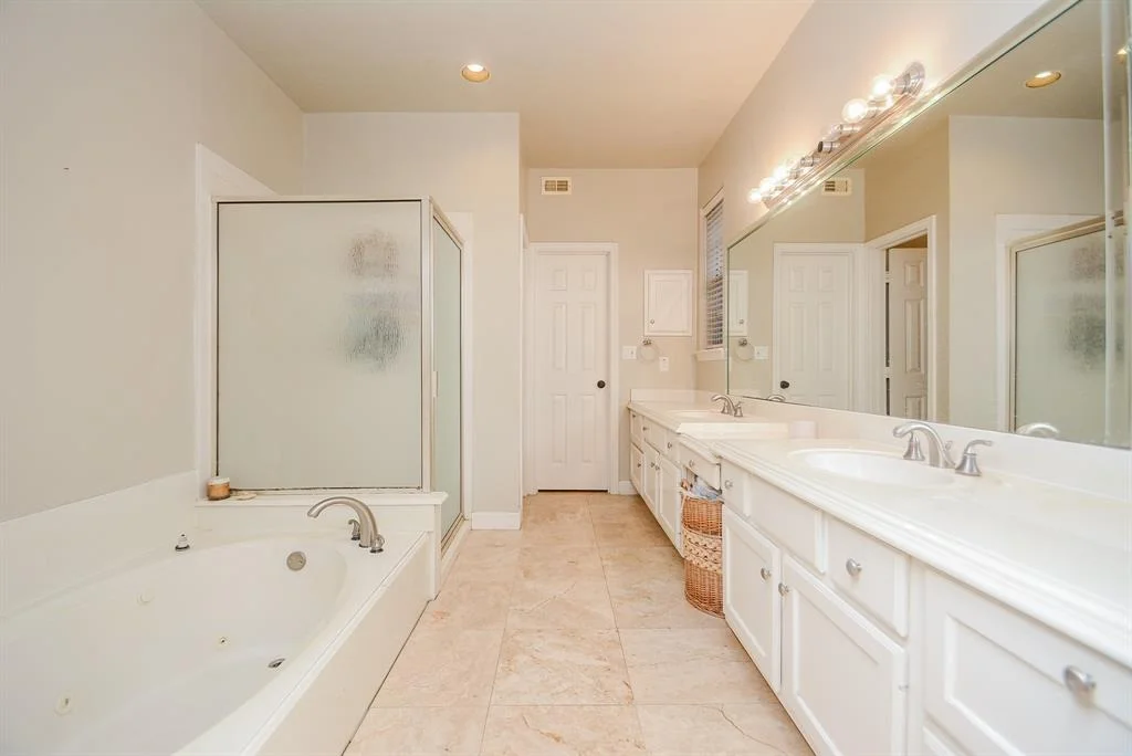 Photo of 16015 Winchmore Hill Drive
