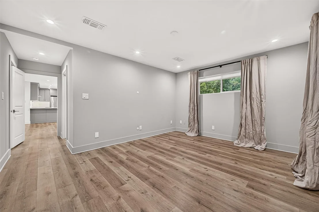 Photo of 10819 Oasis Drive