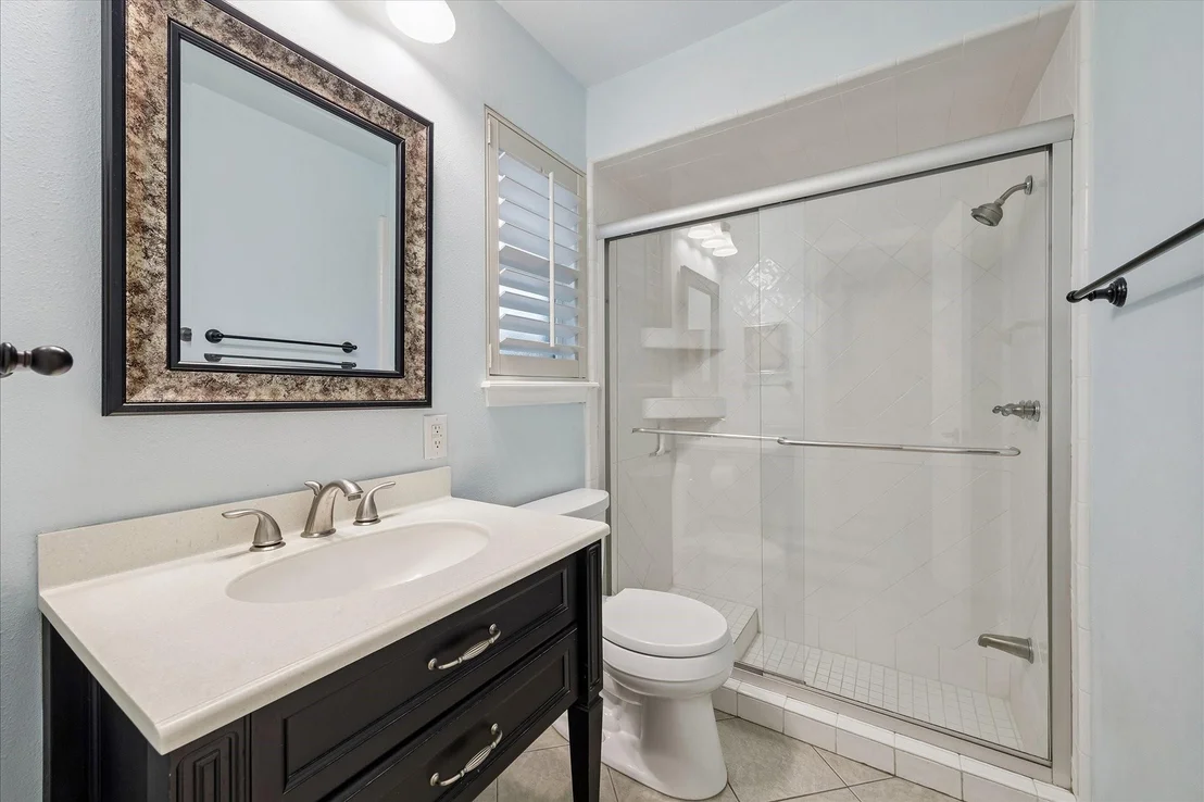 Photo of 4709 Tilson Lane