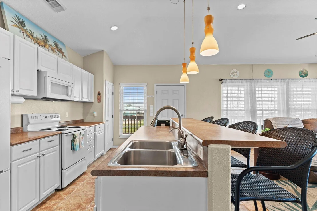 Photo of 702 Surf Drive