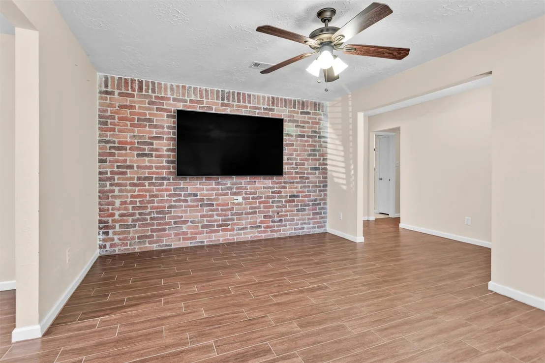 Photo of 4311 Enchantedgate Drive