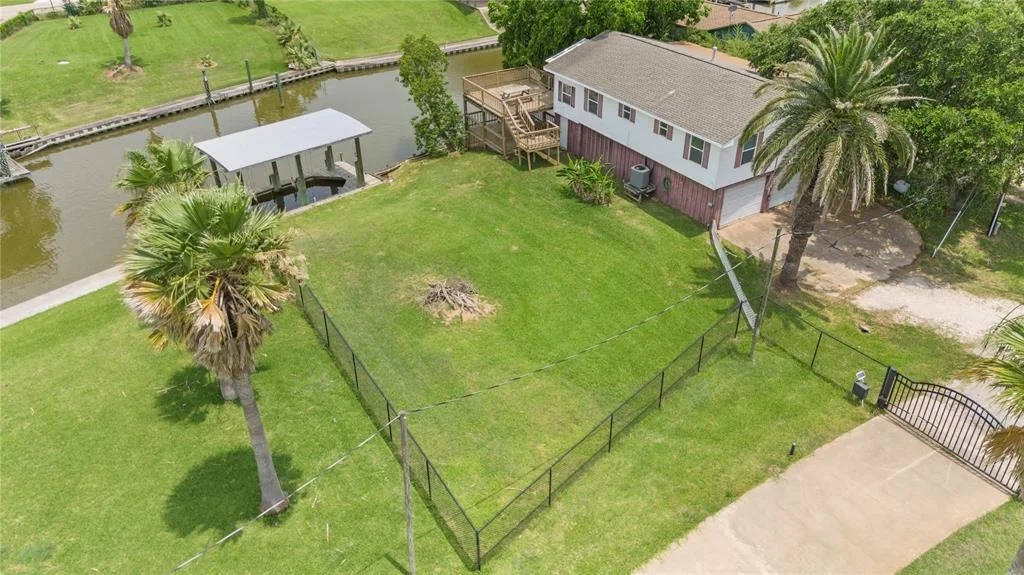 Photo of 450 Creek Drive