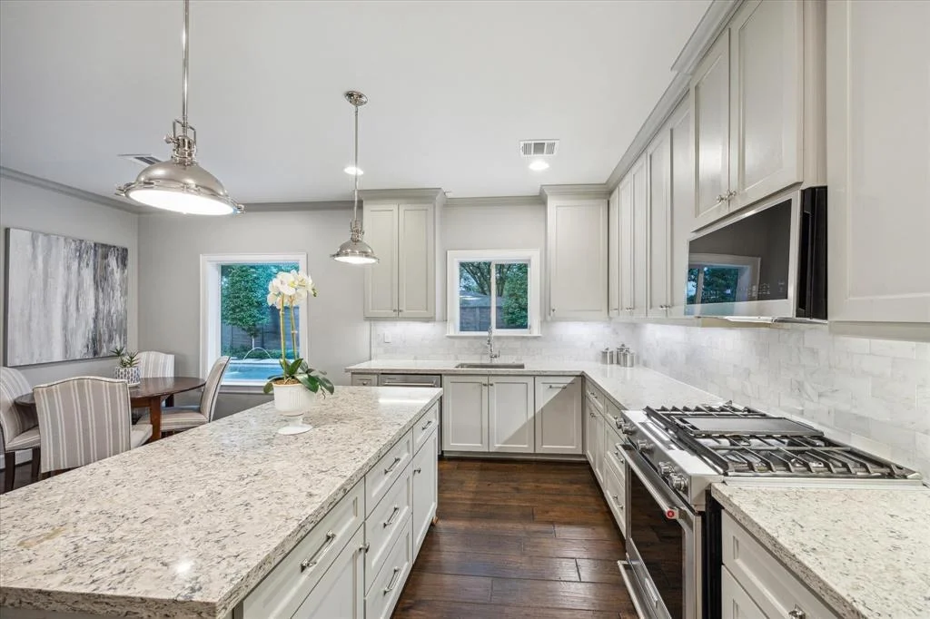 Photo of 1605 Cranway Drive