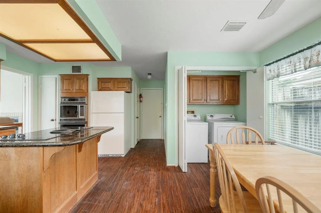 Photo of 8530 Lake Crystal Drive