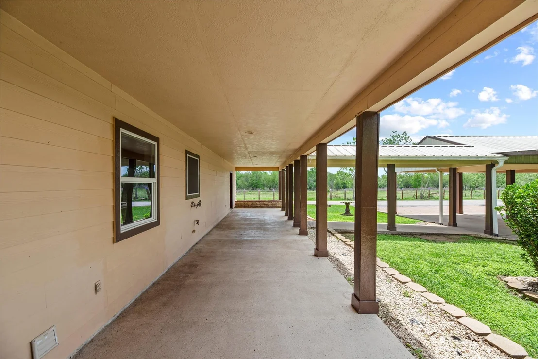 Photo of 523 Moore Bar Road