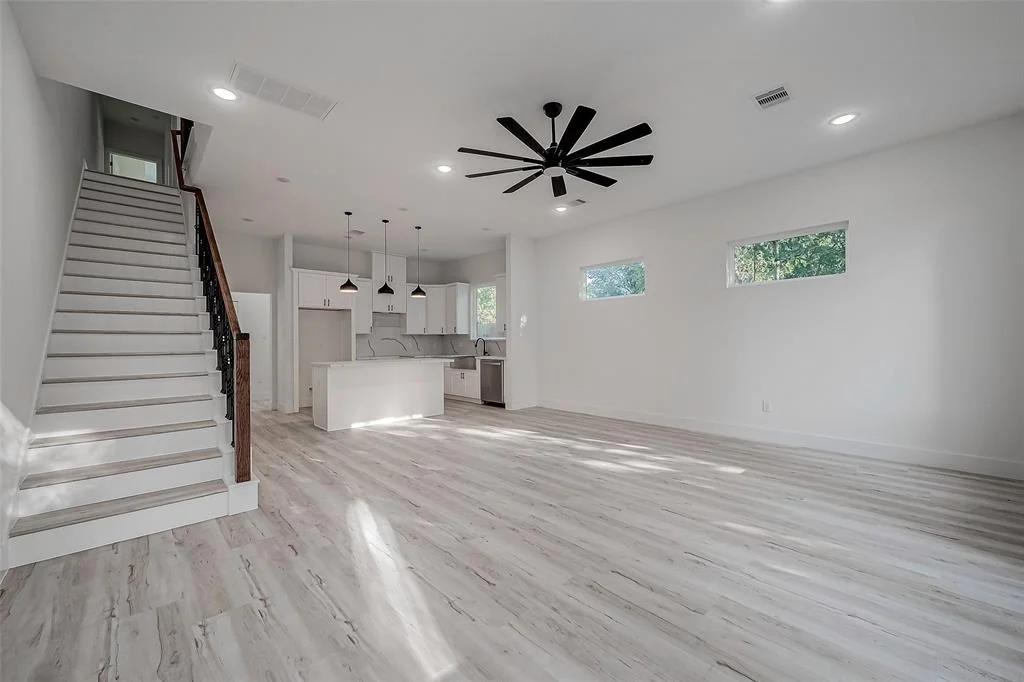 Photo of 7002 Sidney Street