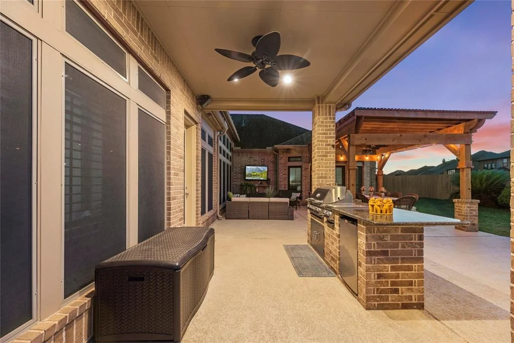Photo of 26919 Wolfs Hill Lane
