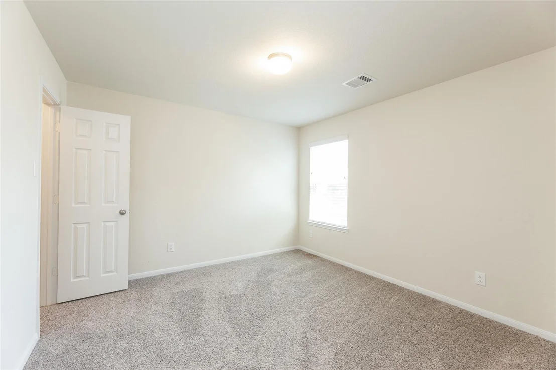 Photo of 2293 Garden Square Path