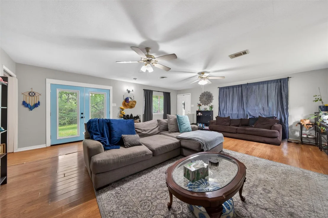 Photo of 15185 Travis Lane