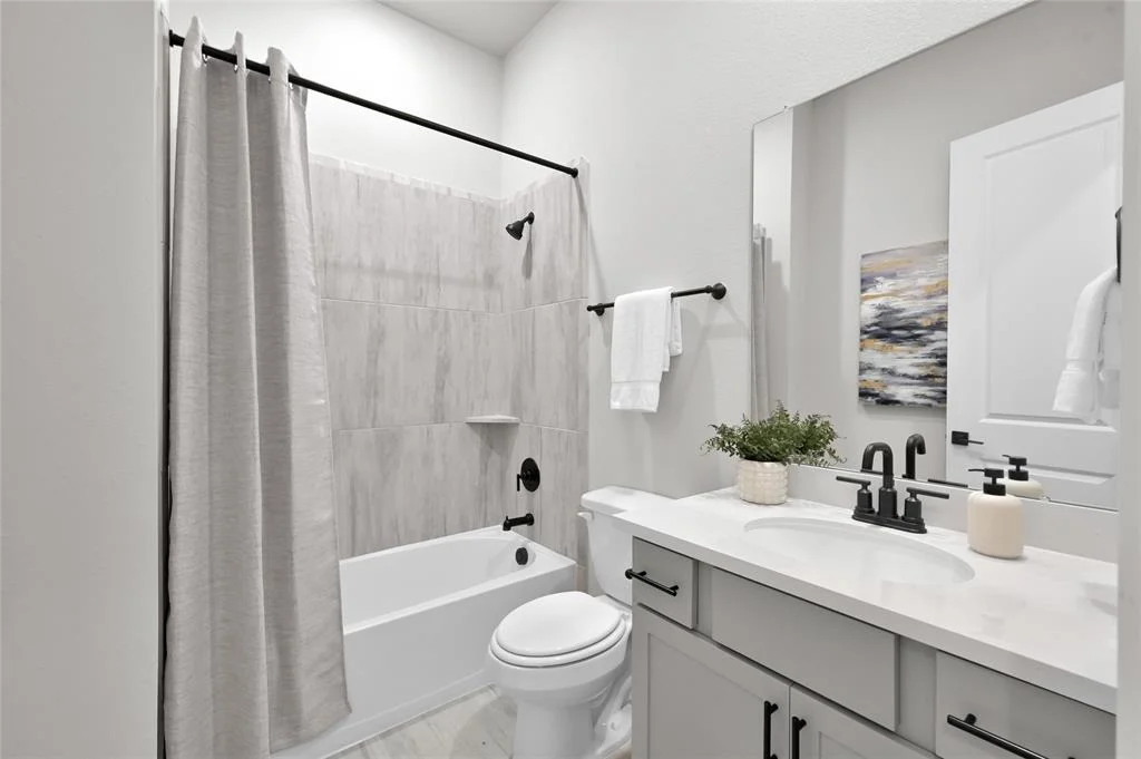 Photo of 165 Peninsula Point Drive
