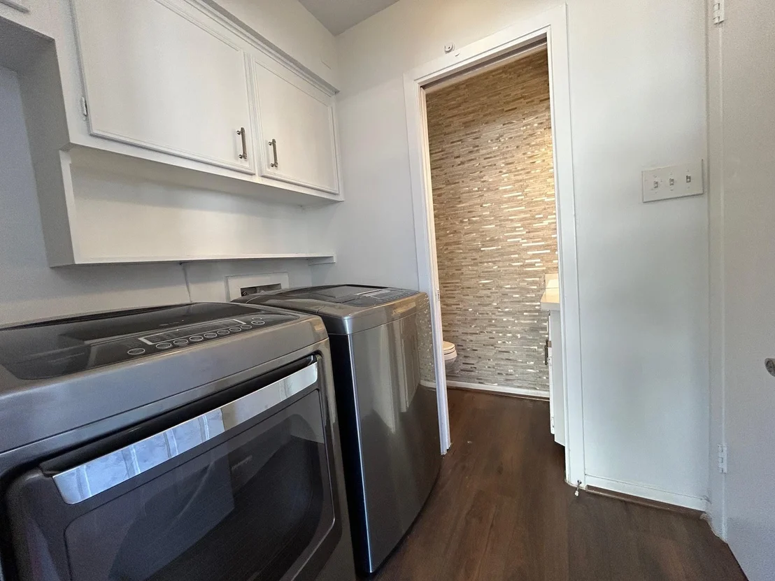 Photo of 707 Trademark Place