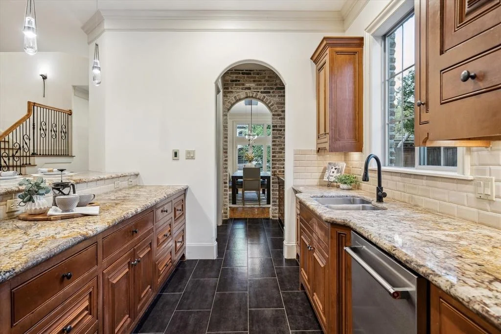 Photo of 4051 Aberdeen Way