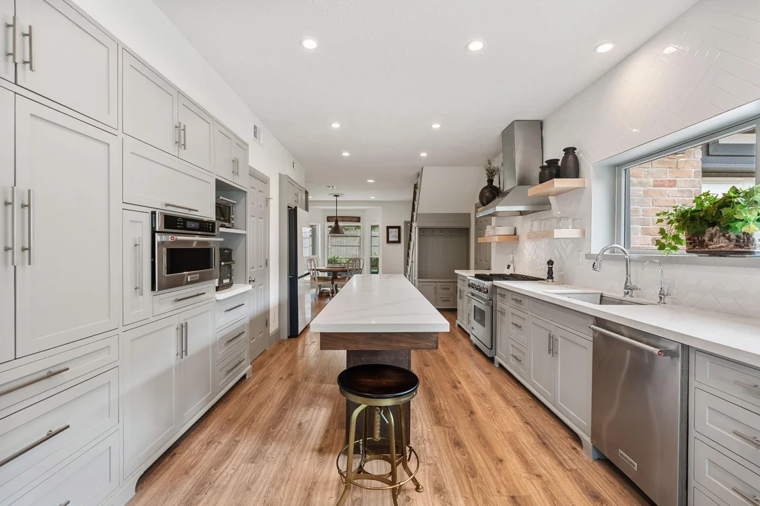 Photo of 1110 Daria Drive