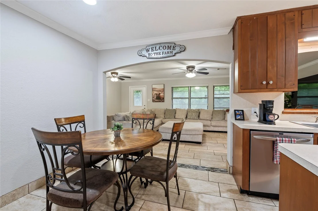 Photo of 1803 Edgehill Road