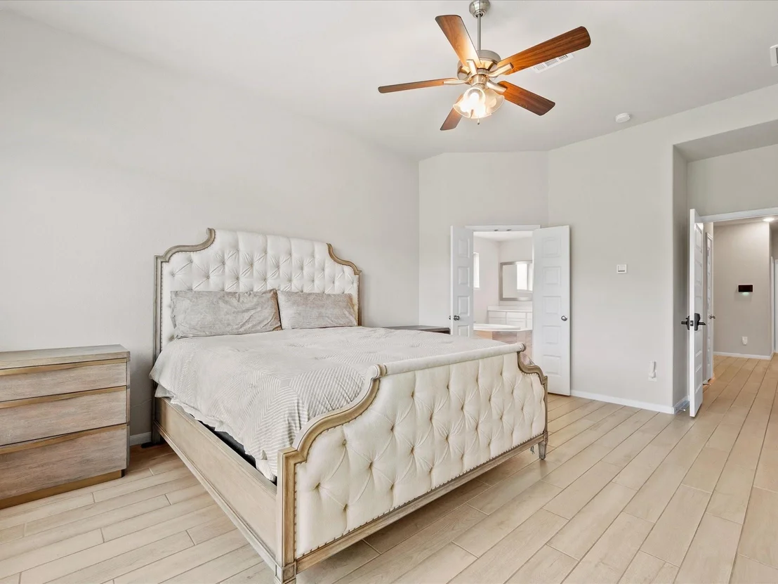 Photo of 262 Peninsula Point Drive