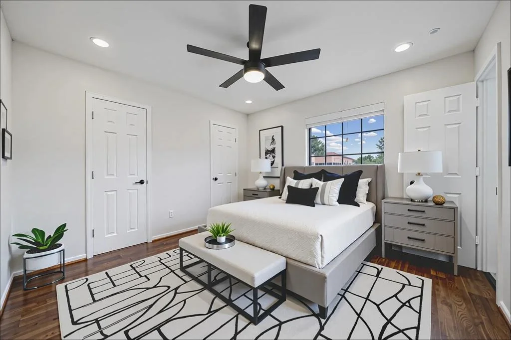 Photo of 15027 Bathurst Drive