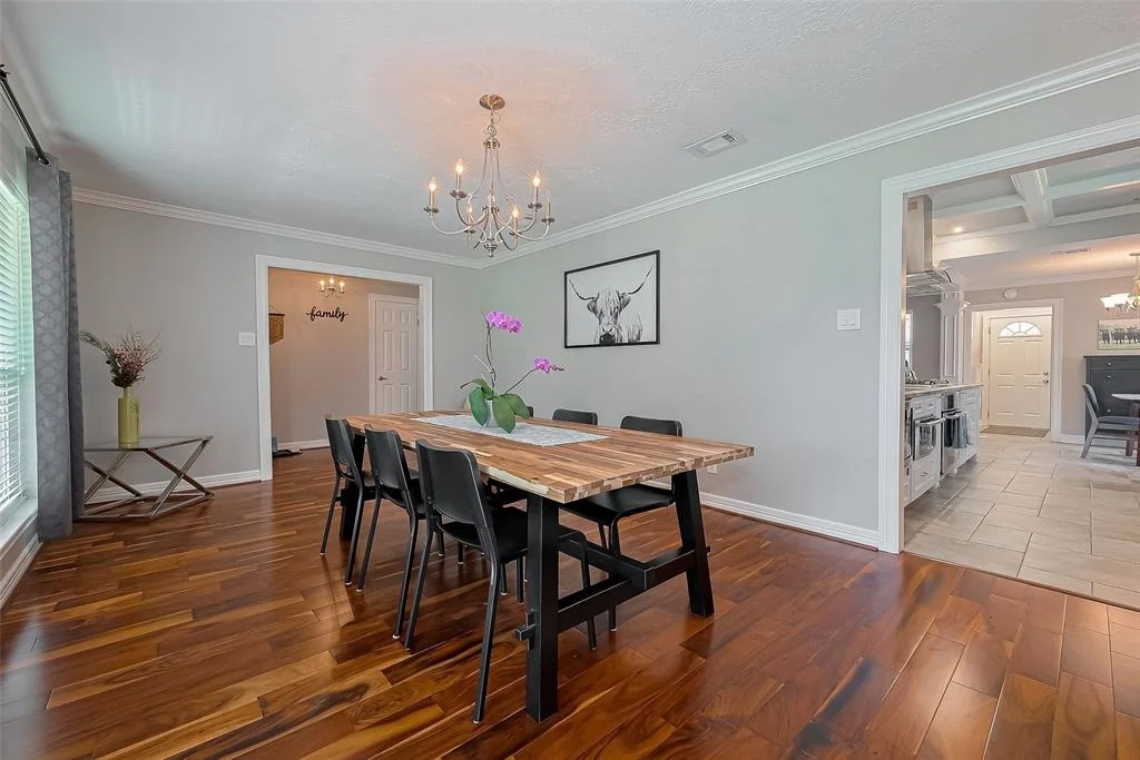 Photo of 12806 Lakecrest Drive