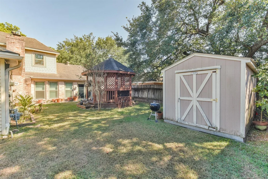 Photo of 1602 N Hollow Drive