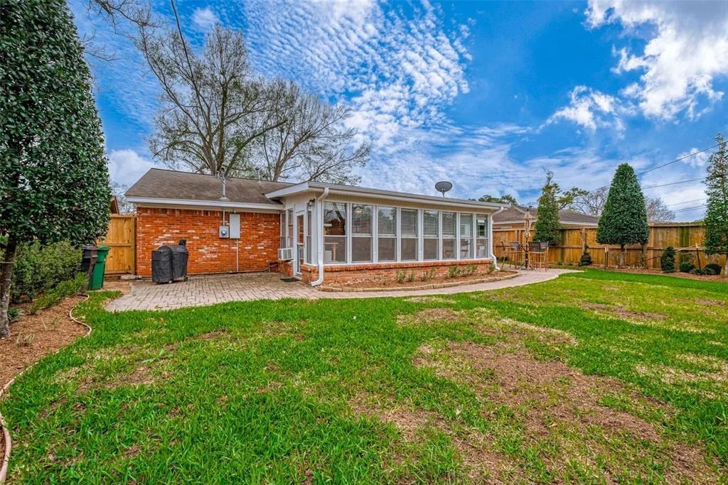 Photo of 5810 Southminster Drive