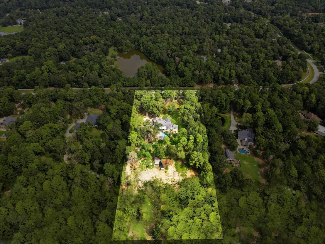 Photo of 10933 Lake Forest Drive