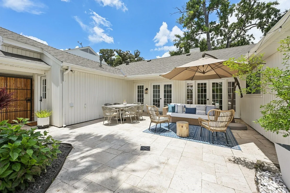 Photo of 14627 Oak Bend Drive