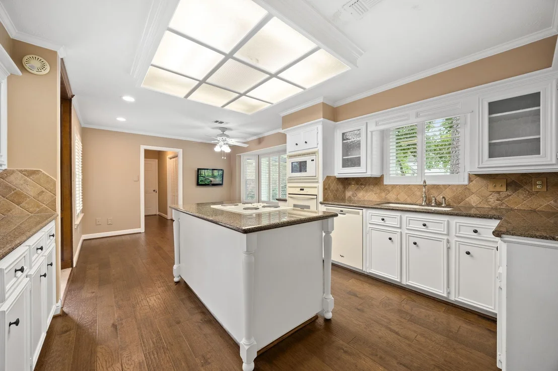 Photo of 6623 Ampton Drive