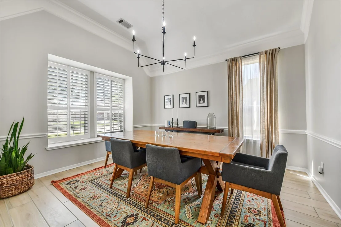 Photo of 2864 Everett Drive