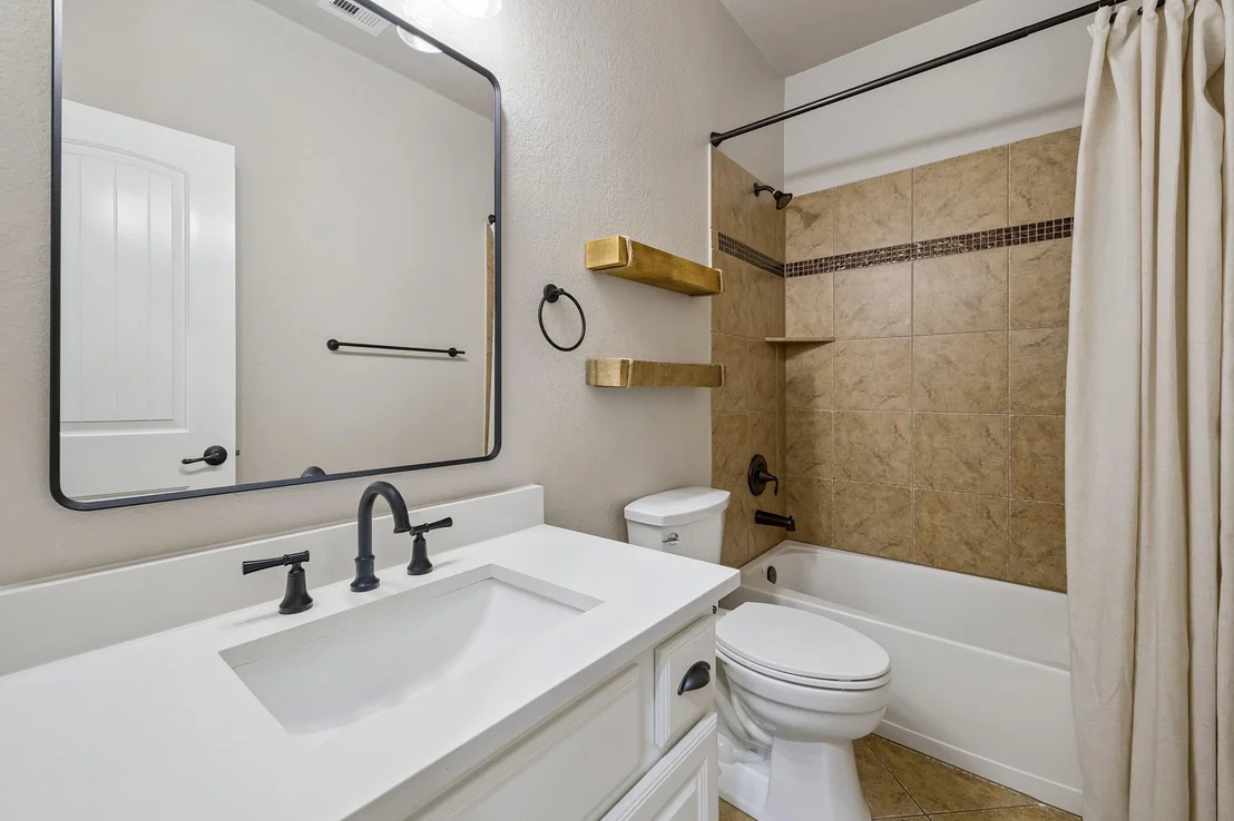 Photo of 1041 Cedar Forest Drive