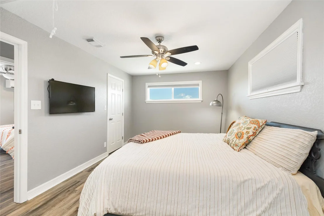 Photo of 513 Swordfish Lane